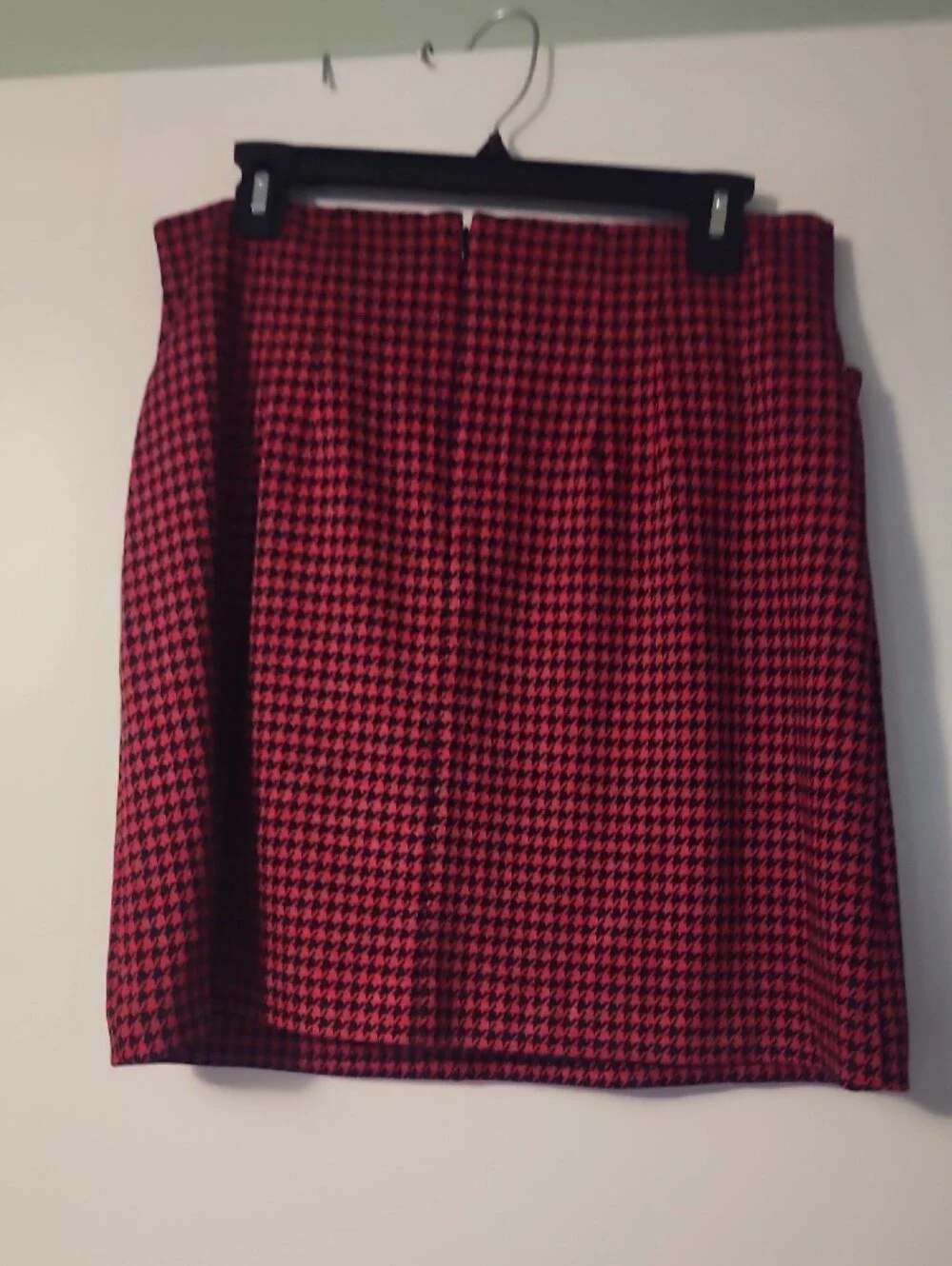 LOFT Red and Black Houndstooth A-Line Skirt